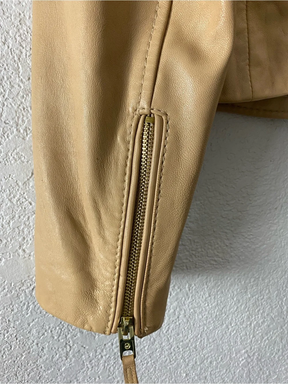 New Michael Kors 100% Leather Moto Jacket Medium Camel Brown Flawed